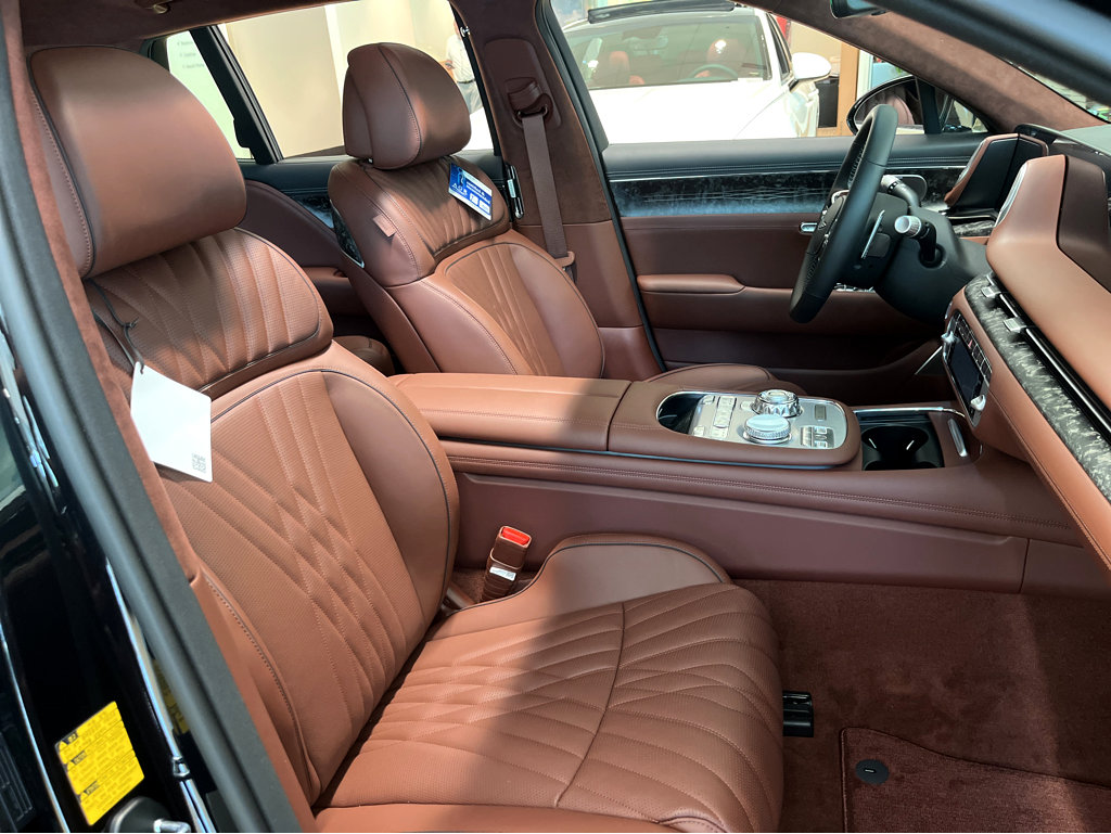 New 2025 Genesis G90 3.5T image 10
