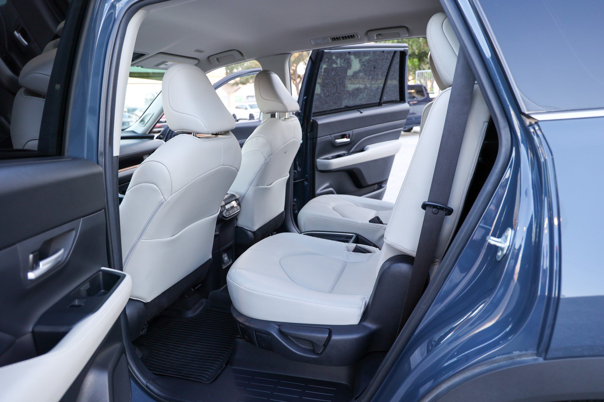 Certified 2024 Toyota Grand Highlander FWD image 34