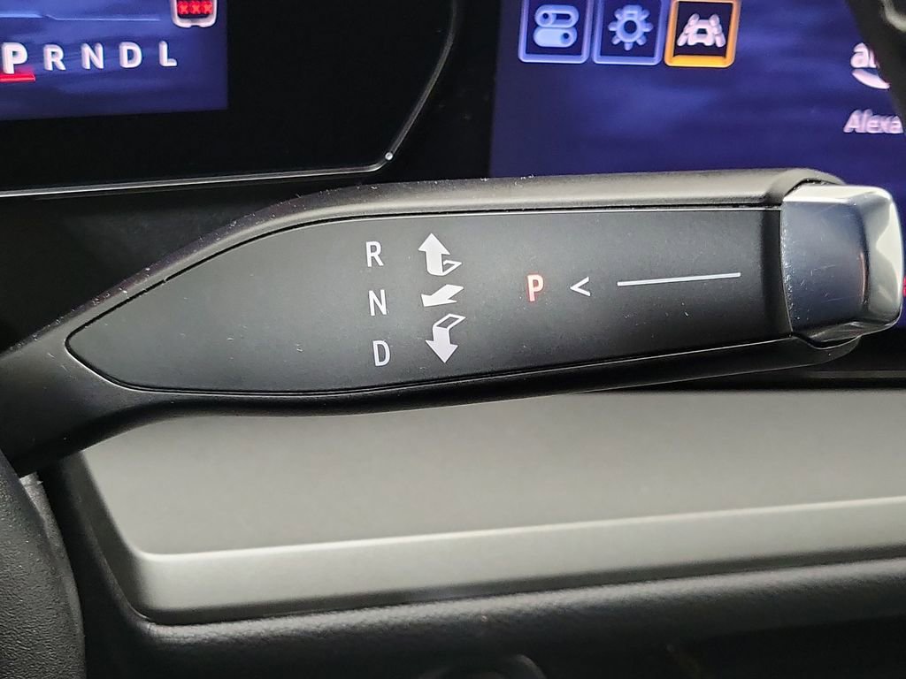 Certified 2025 Chevrolet Traverse LT image 16