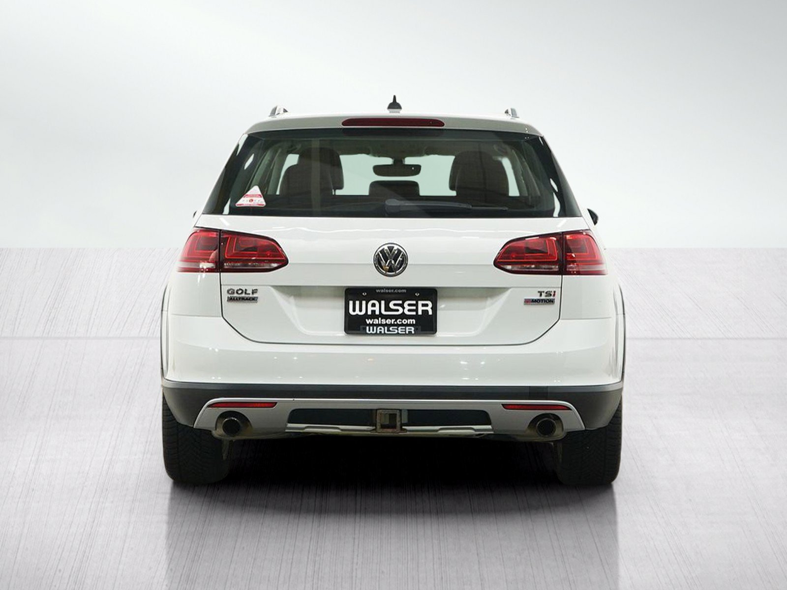 Used 2017 Volkswagen Golf Alltrack SE AWD/4WD image 4