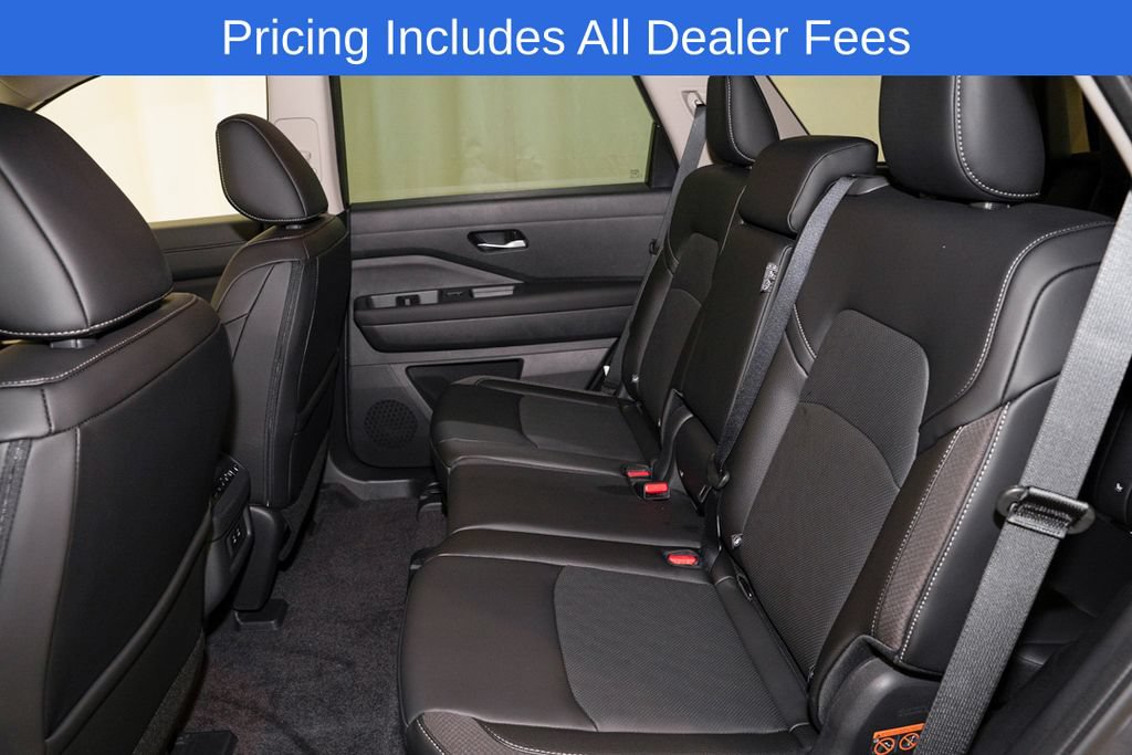 New 2026 Nissan Pathfinder SL w/ Cargo Package AWD/4WD image 11