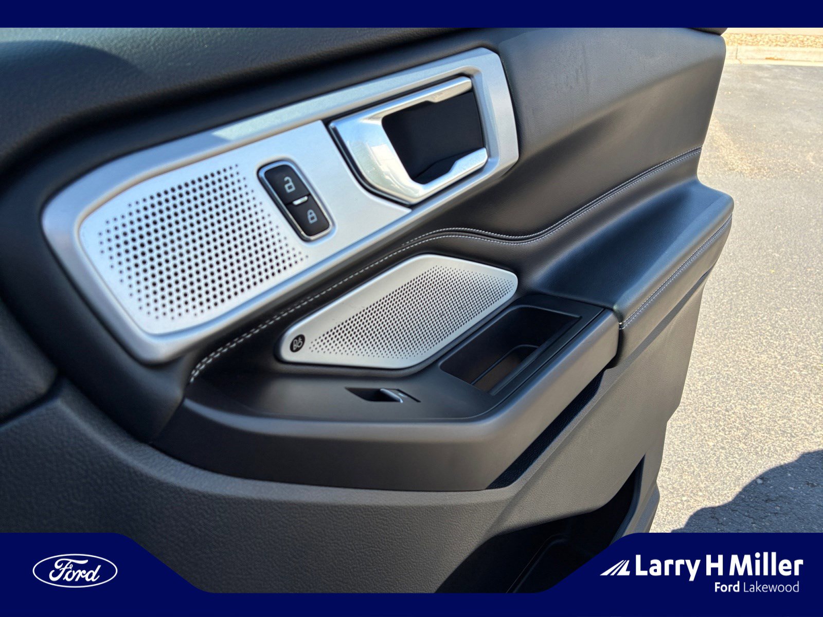 Used 2020 Ford Explorer ST w/ Premium Technology Package AWD/4WD image 16