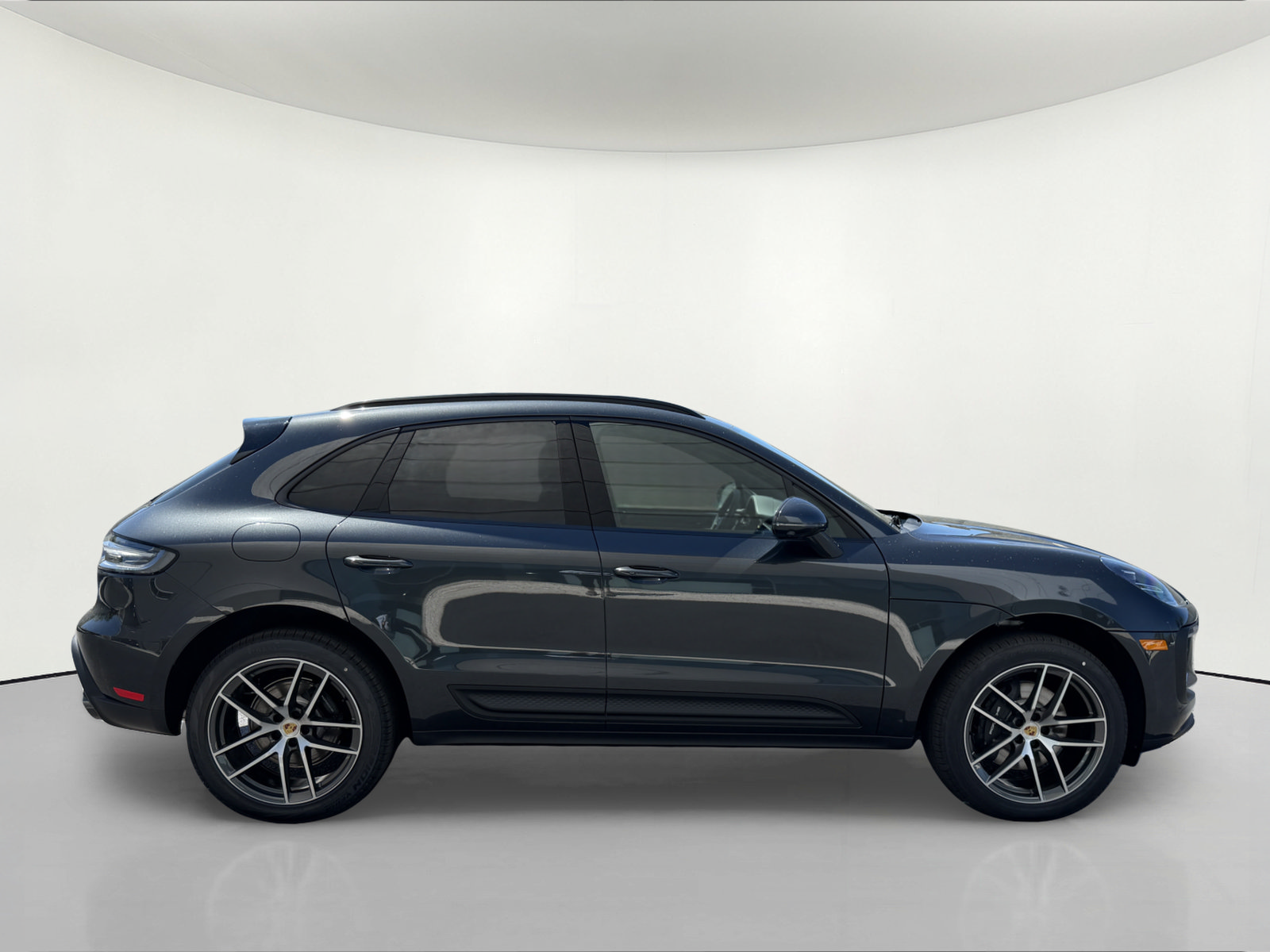 New 2026 Porsche Macan AWD/4WD image 7