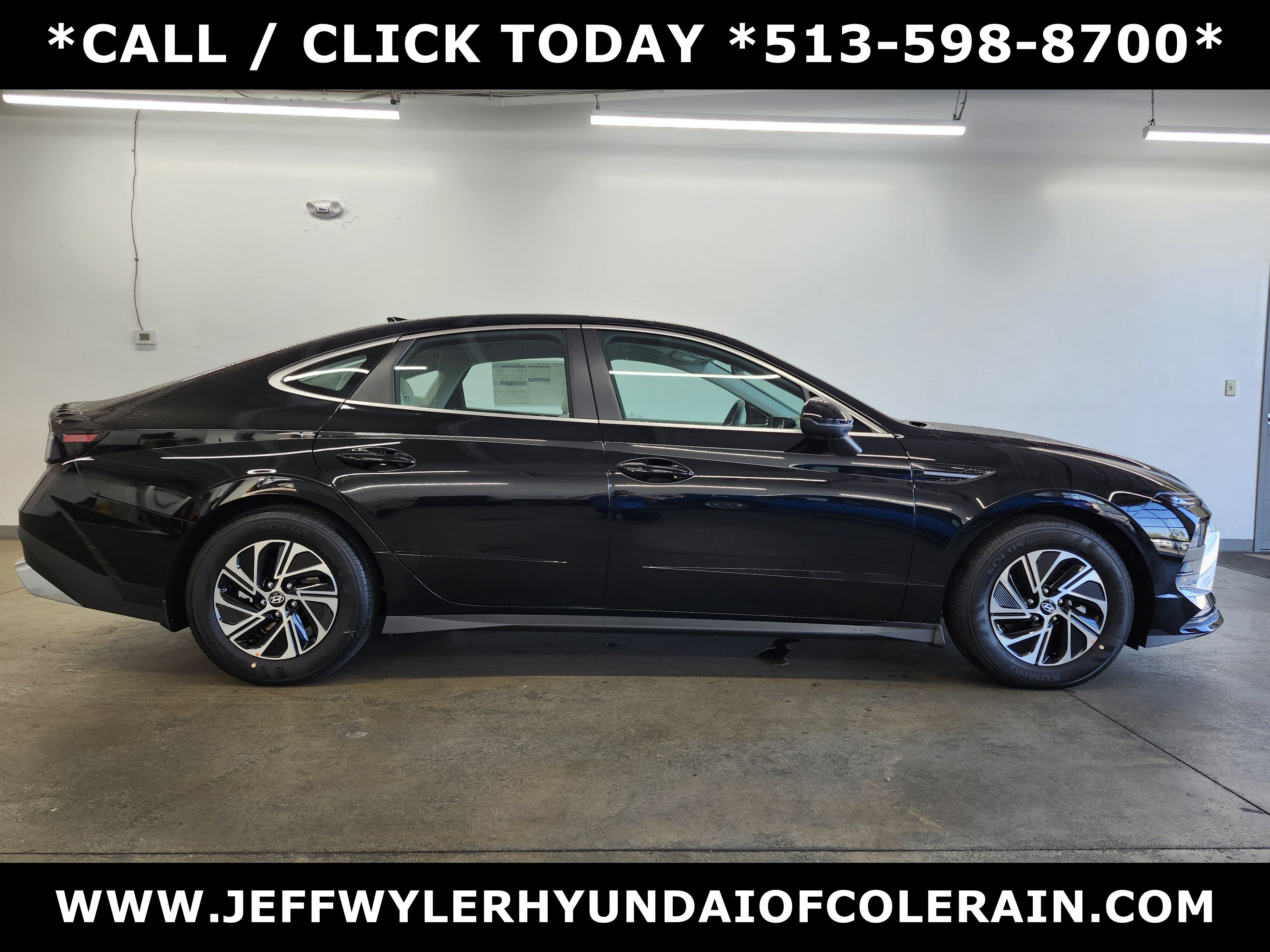 New 2026 Hyundai Sonata Blue FWD image 2