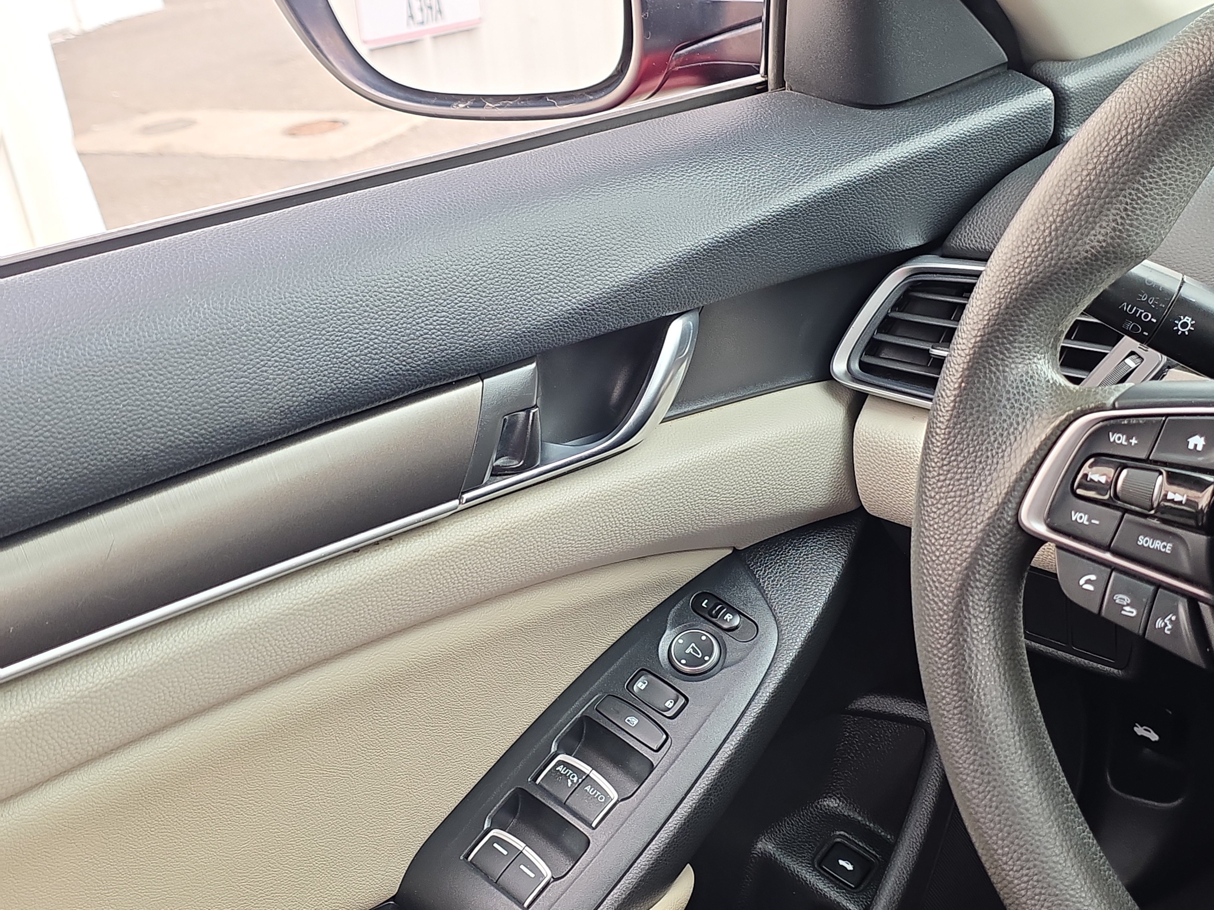 Used 2020 Honda Accord LX image 21