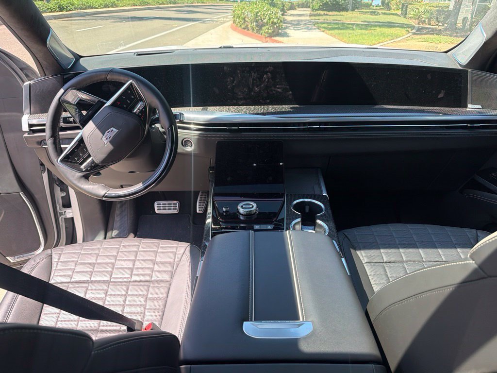 Certified 2025 Cadillac Escalade V AWD/4WD image 6