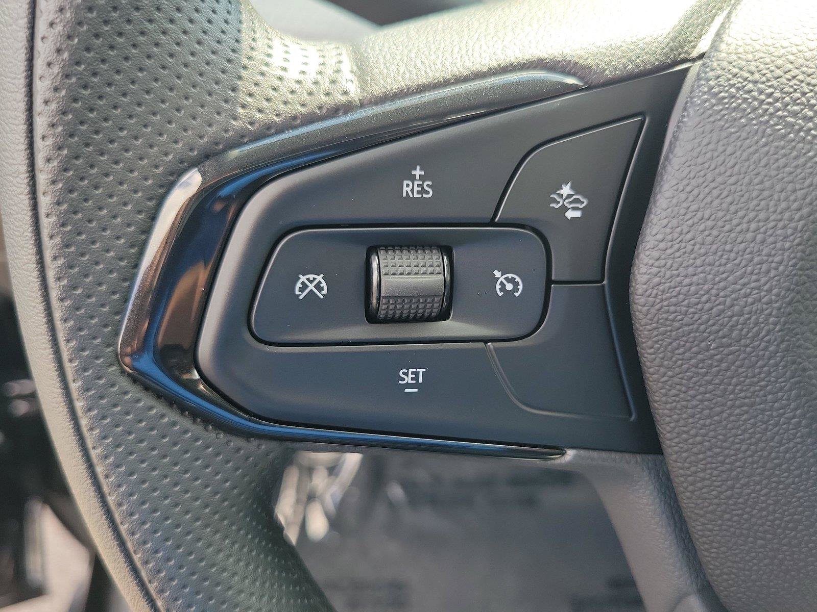 Used 2026 Chevrolet Trax LT FWD image 26