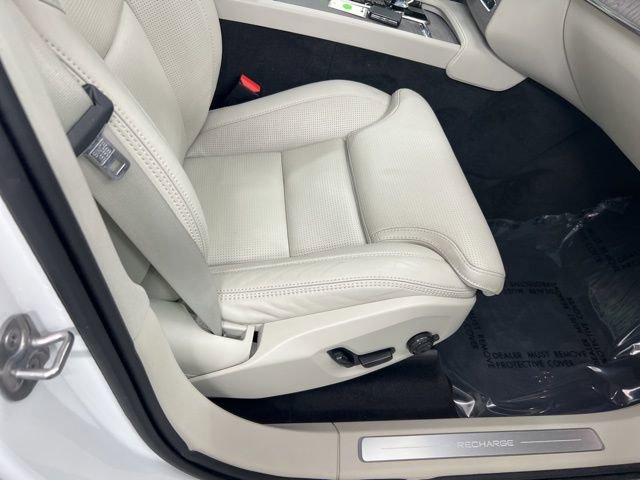 Used 2023 Volvo XC90 T8 Ultimate w/ Protection Package Premier image 23