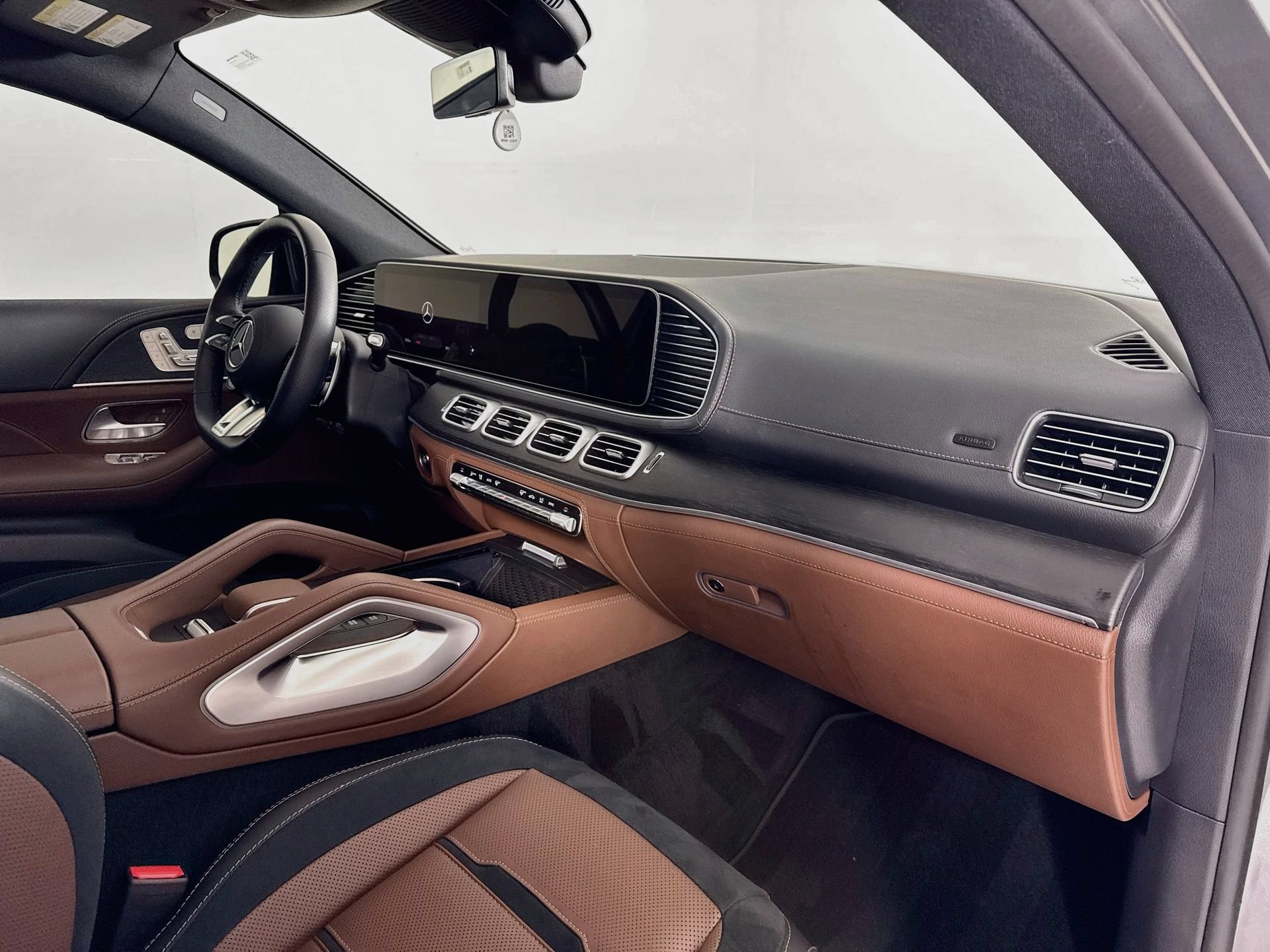 Used 2026 Mercedes-Benz GLE 53 AMG 4MATIC Coupe image 32