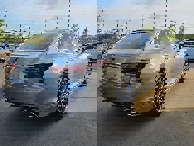 Used 2021 Lexus LS 500 w/ Accessory Package (Z2) image 9