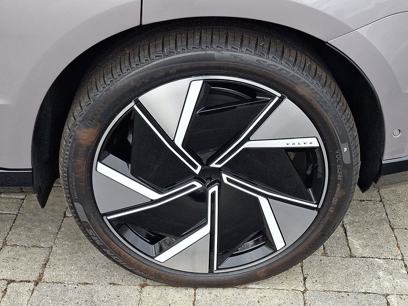 New 2026 Volvo EX90 Ultra image 5