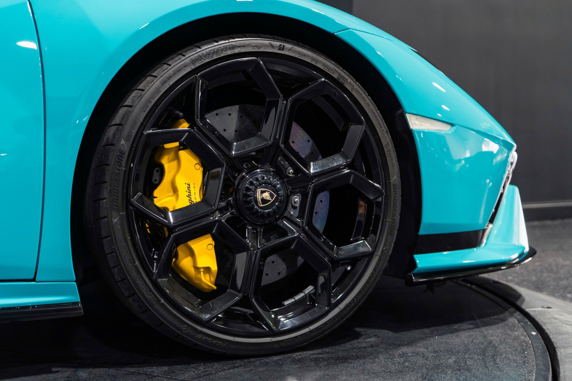 Used 2023 Lamborghini Huracan Tecnica image 20