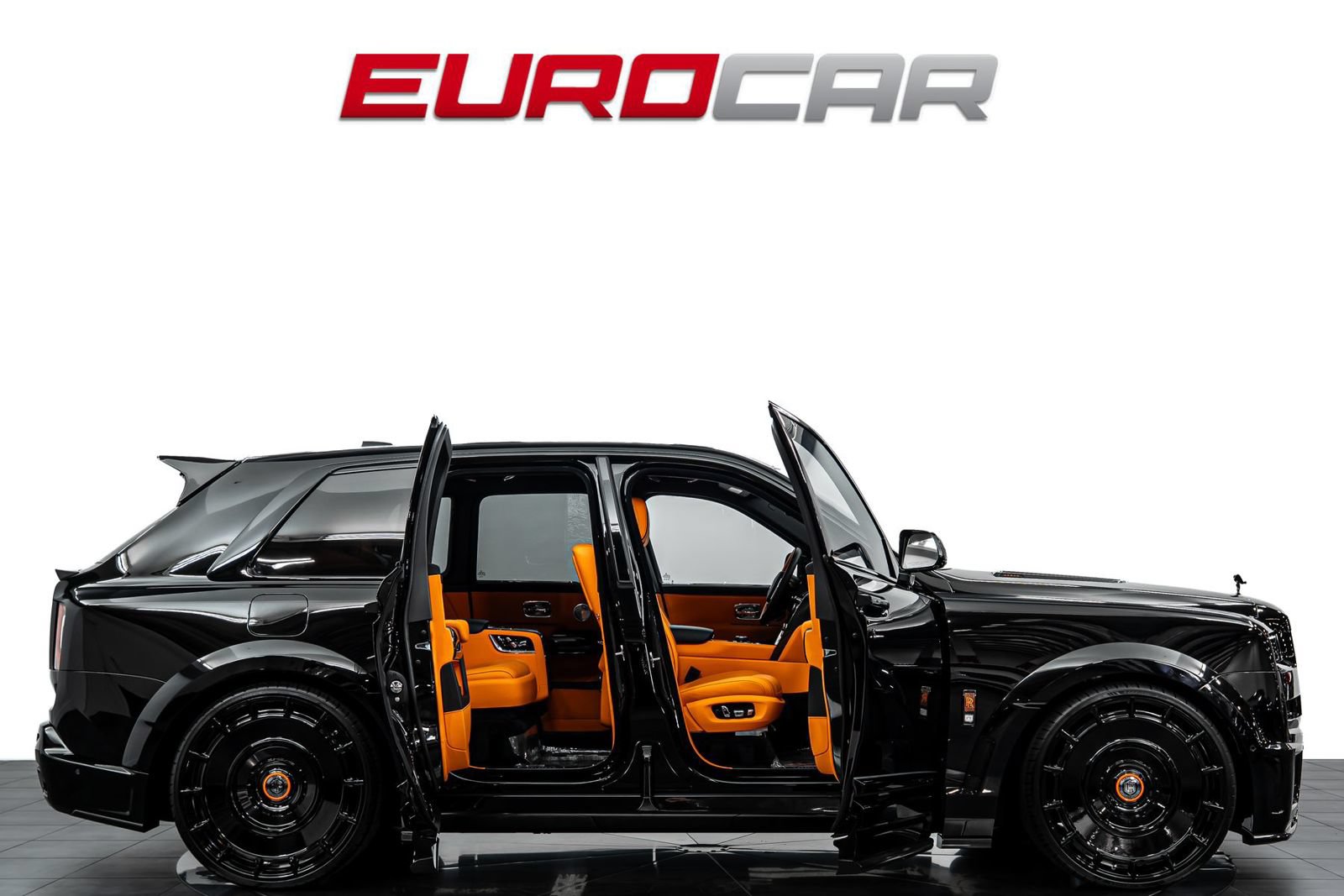 Used 2025 Rolls-Royce Cullinan Black Badge AWD/4WD image 8