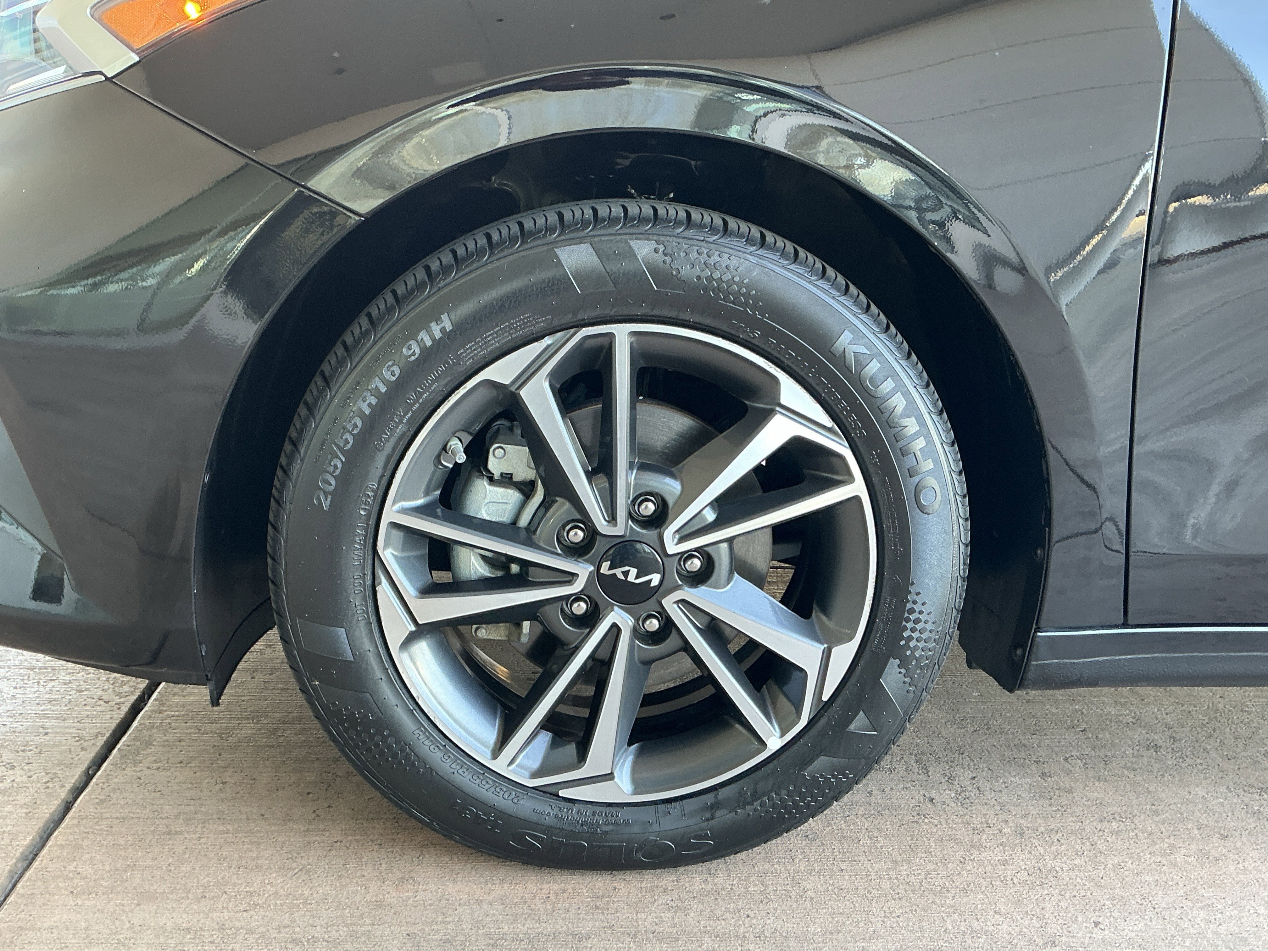 Used 2023 Kia Forte LXS w/ LXS Technology Package image 26