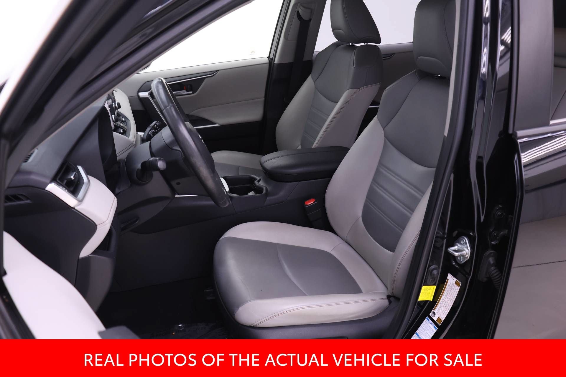 Certified 2019 Toyota RAV4 XLE Premium w/ Advanced Technology Package AWD/4WD image 4