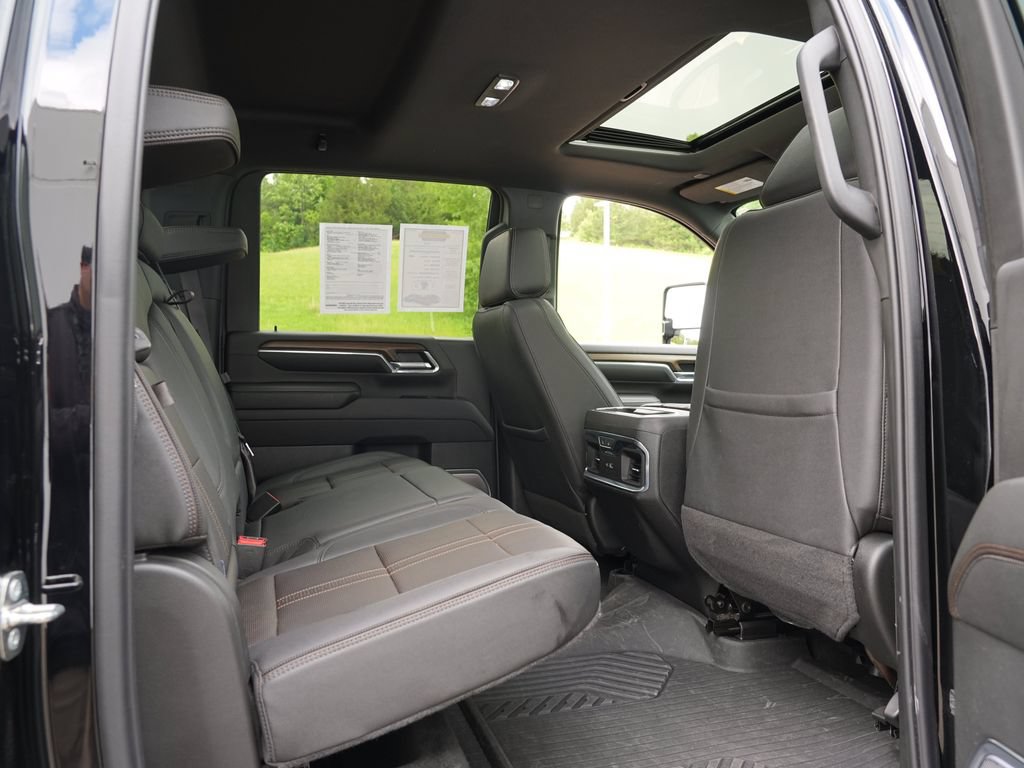 Certified 2024 Chevrolet Silverado 3500 High Country w/ High Country Premium Package AWD/4WD image 28