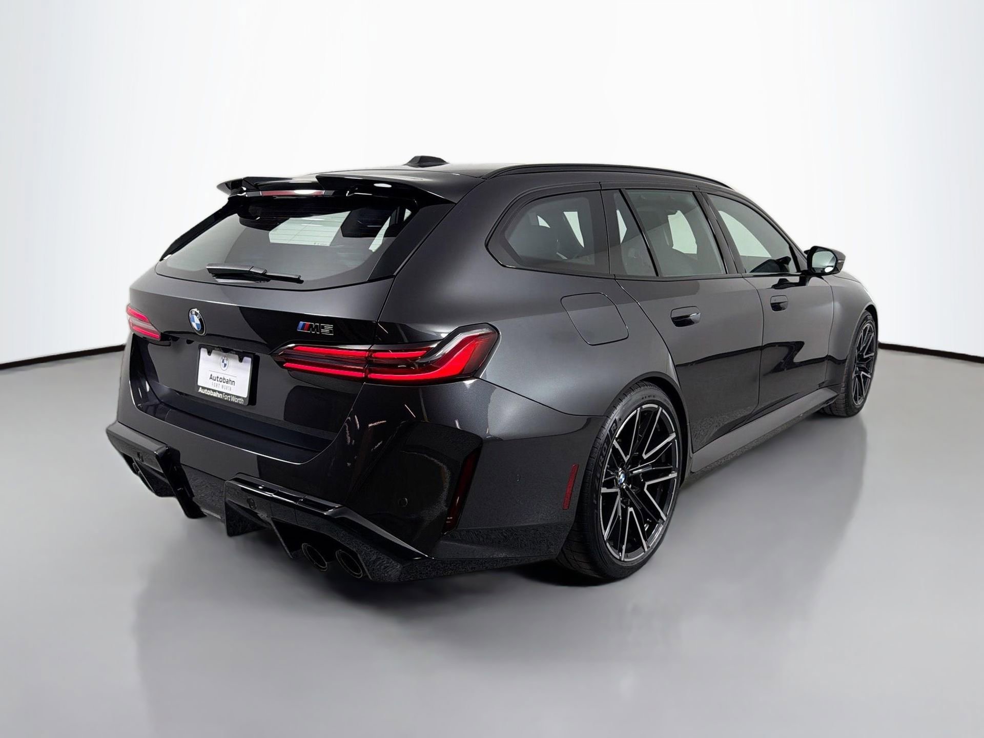 Used 2025 BMW M5 Touring image 6