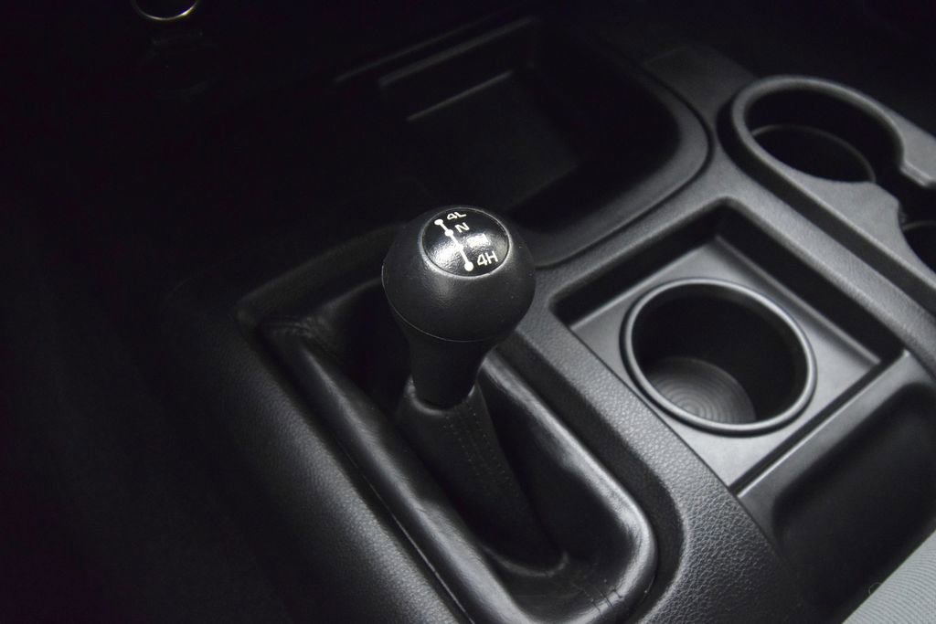 Used 2018 RAM 2500 Tradesman w/ Chrome Appearance Group image 26