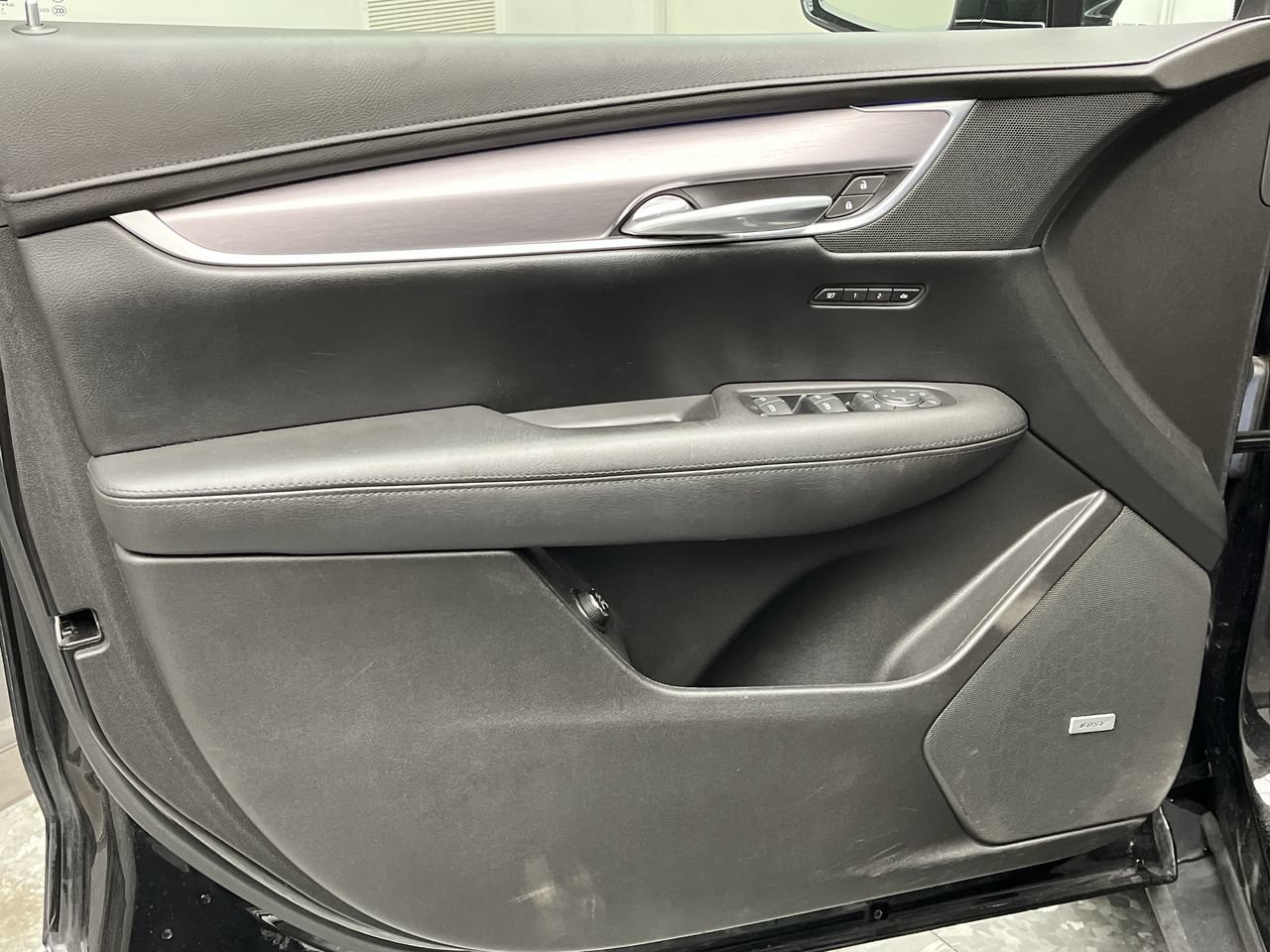 Certified 2018 Cadillac XT5 Premium Luxury AWD/4WD image 9