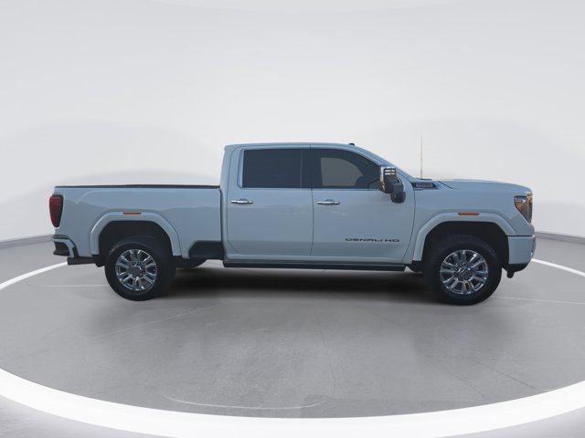 Used 2023 GMC Sierra 2500 Denali image 2