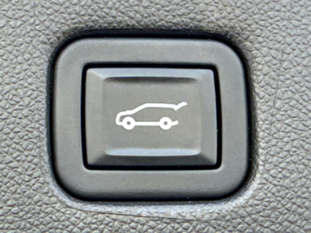 Used 2020 Chevrolet Blazer RS image 19