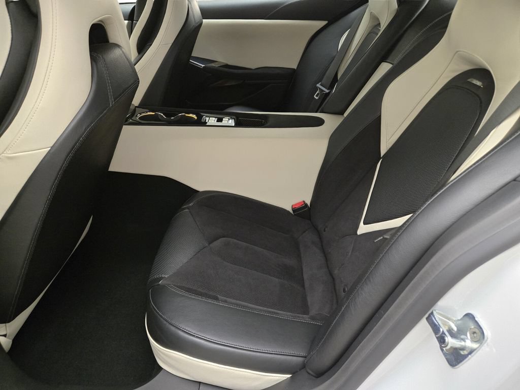 Used 2025 Karma Revero Luxury RWD image 19