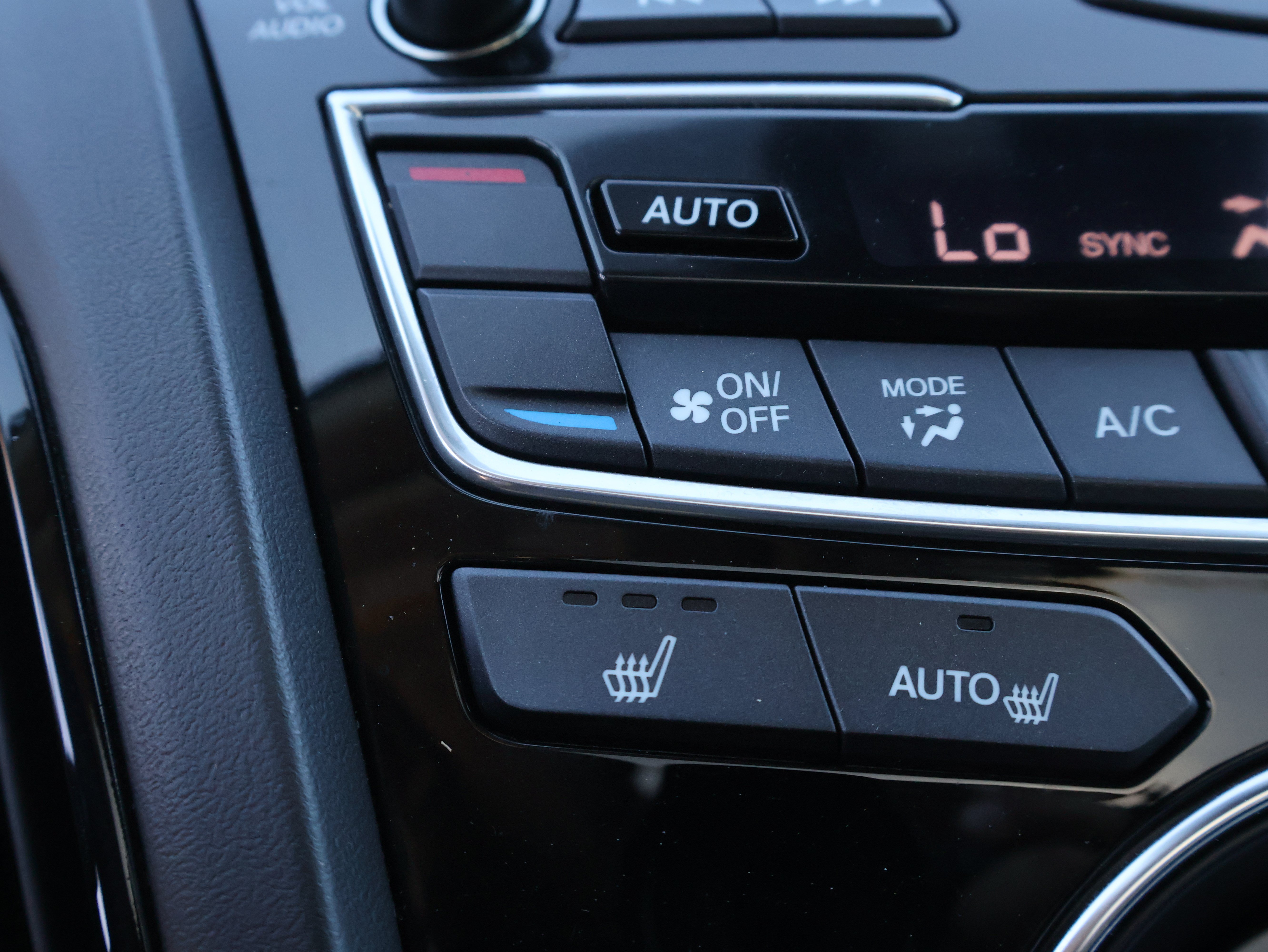 Used 2024 Acura RDX w/ Technology Package AWD/4WD image 32