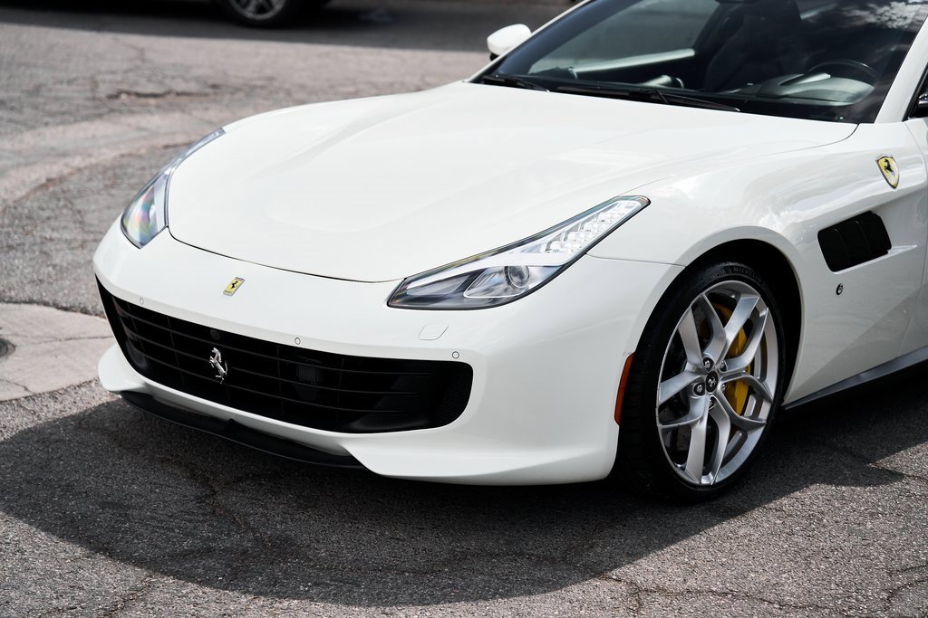 Used 2019 Ferrari GTC4Lusso T image 6