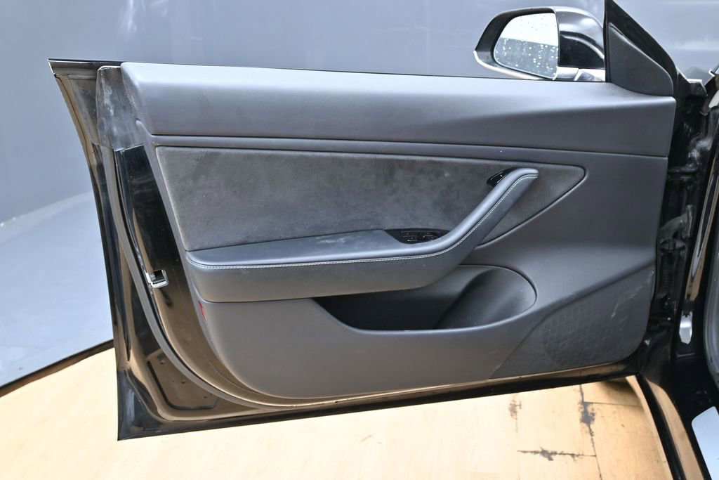 Used 2019 Tesla Model 3 Standard Range Plus image 42