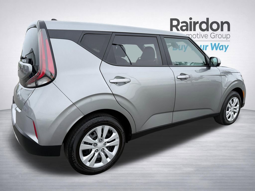 Certified 2025 Kia Soul LX FWD image 7