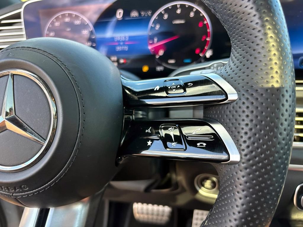 Used 2024 Mercedes-Benz GLS 450 4MATIC w/ AMG Line Exterior image 25