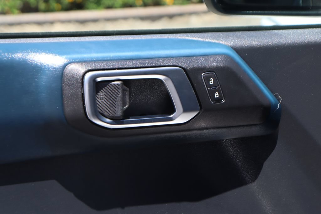 Used 2024 Ford Bronco Outer Banks AWD/4WD image 17