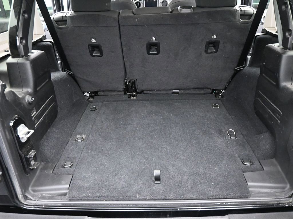 Used 2021 Jeep Wrangler Unlimited Sport image 14