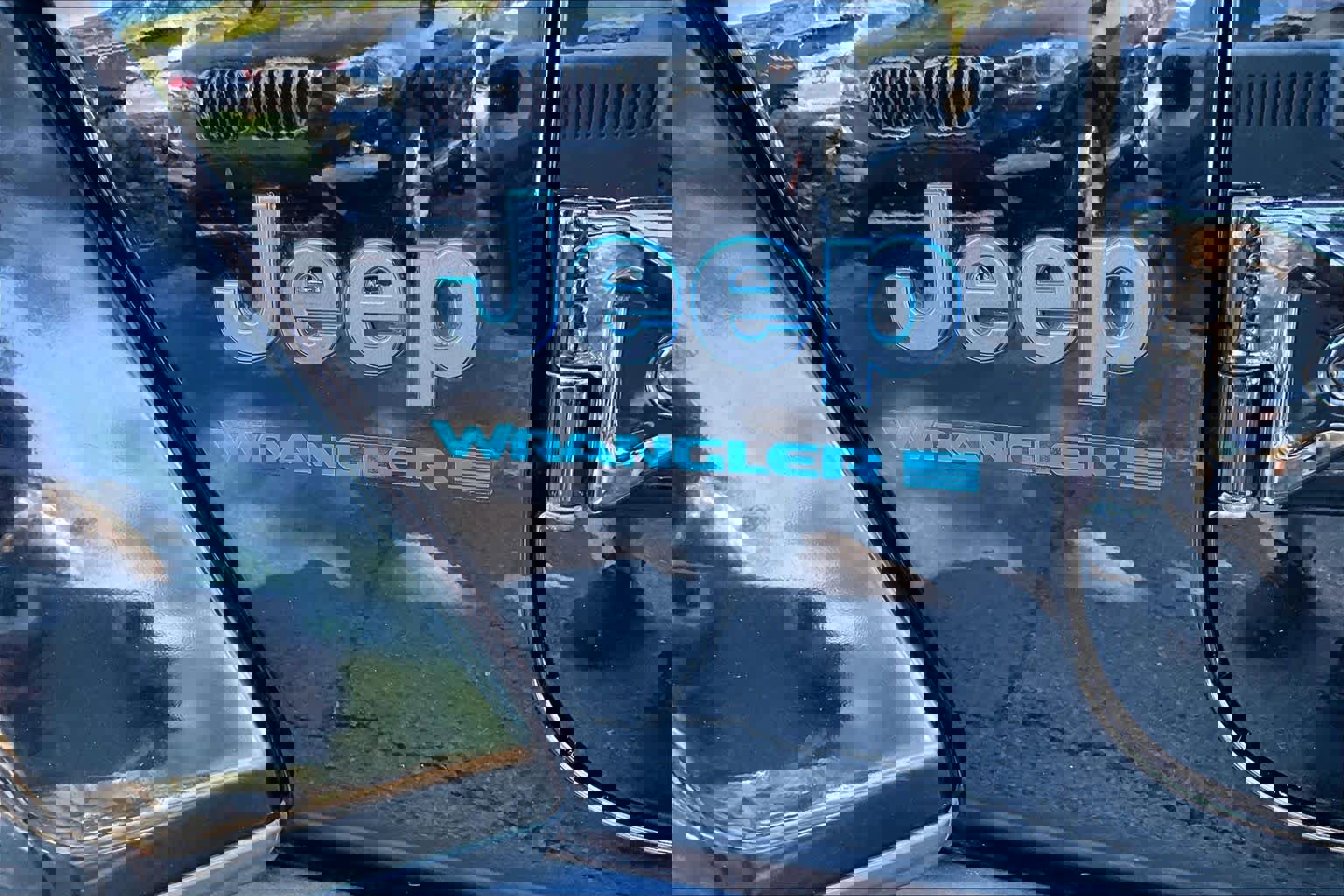 Used 2023 Jeep Wrangler Unlimited Rubicon 4xe w/ Steel Bumper Group image 31