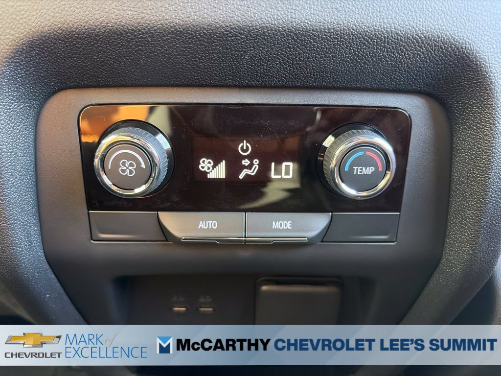 New 2027 Chevrolet Traverse Z71 w/ Enhanced Driving Package AWD/4WD image 38