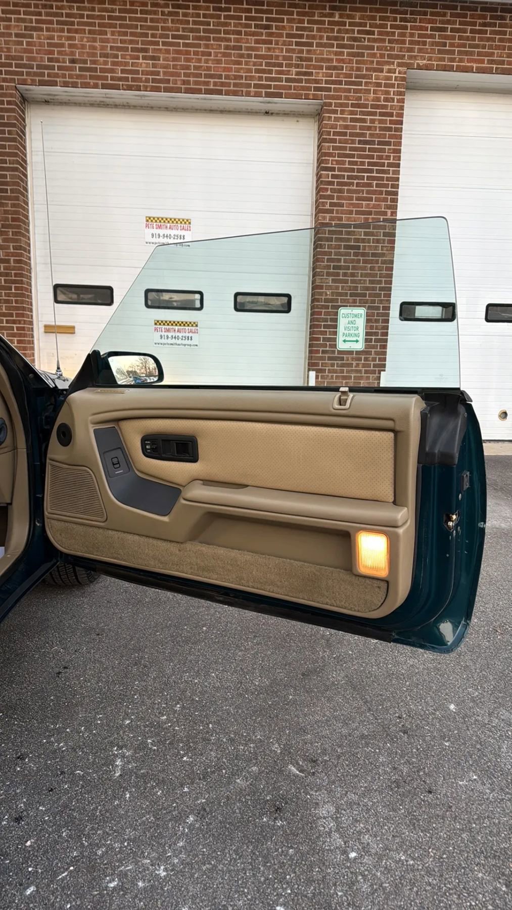Used 1995 Chrysler LeBaron GTC FWD image 13