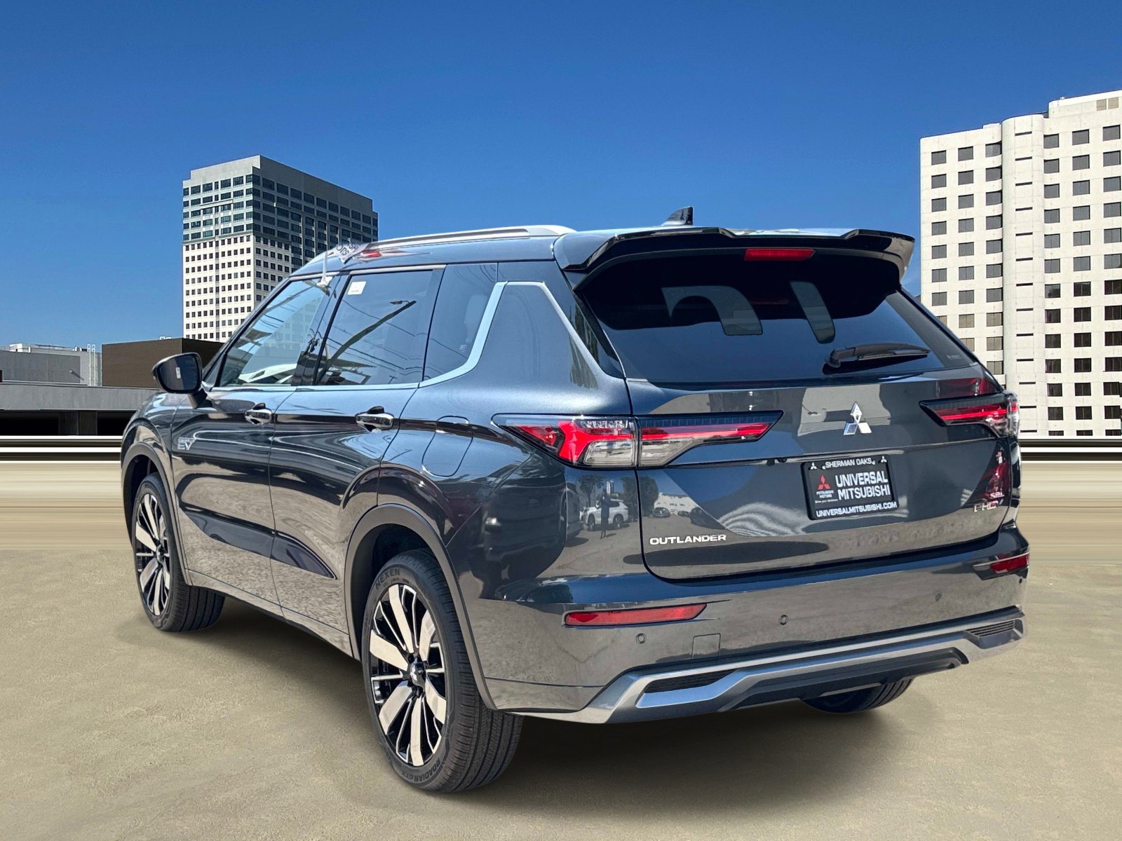 New 2026 Mitsubishi Outlander SEL AWD/4WD image 3