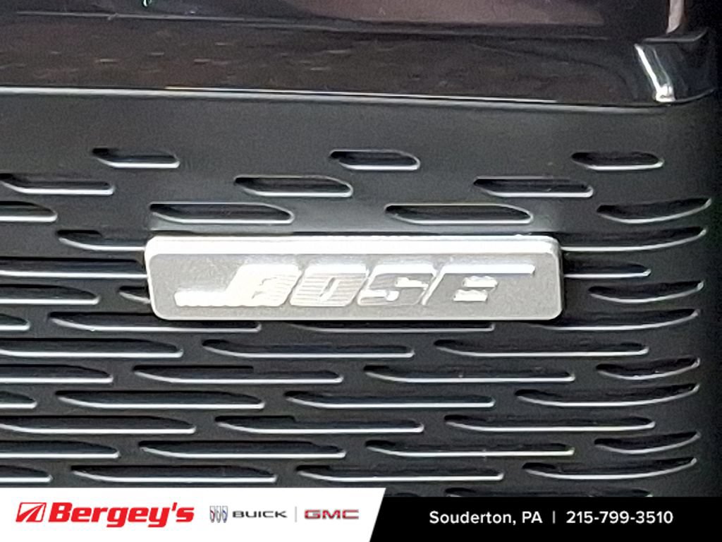 New 2026 GMC Acadia AT4 w/ Luxury Package AWD/4WD image 21
