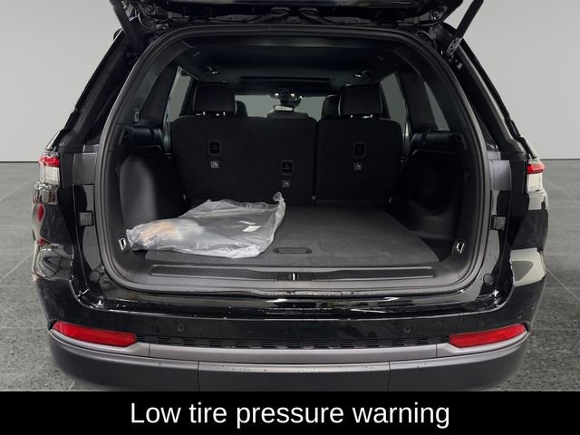 New 2026 Jeep Grand Cherokee Altitude image 15