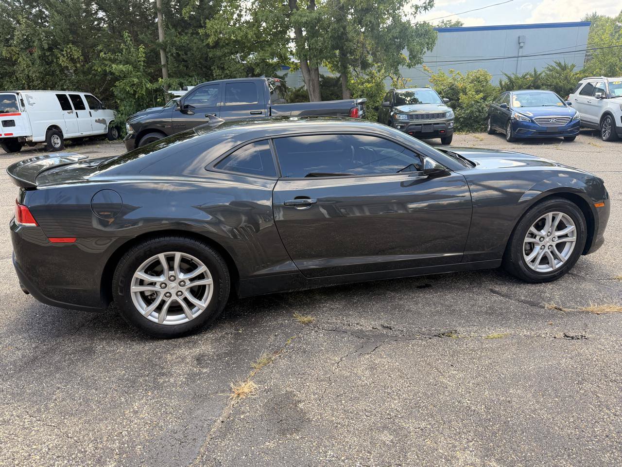 Used 2015 Chevrolet Camaro LT RWD image 7