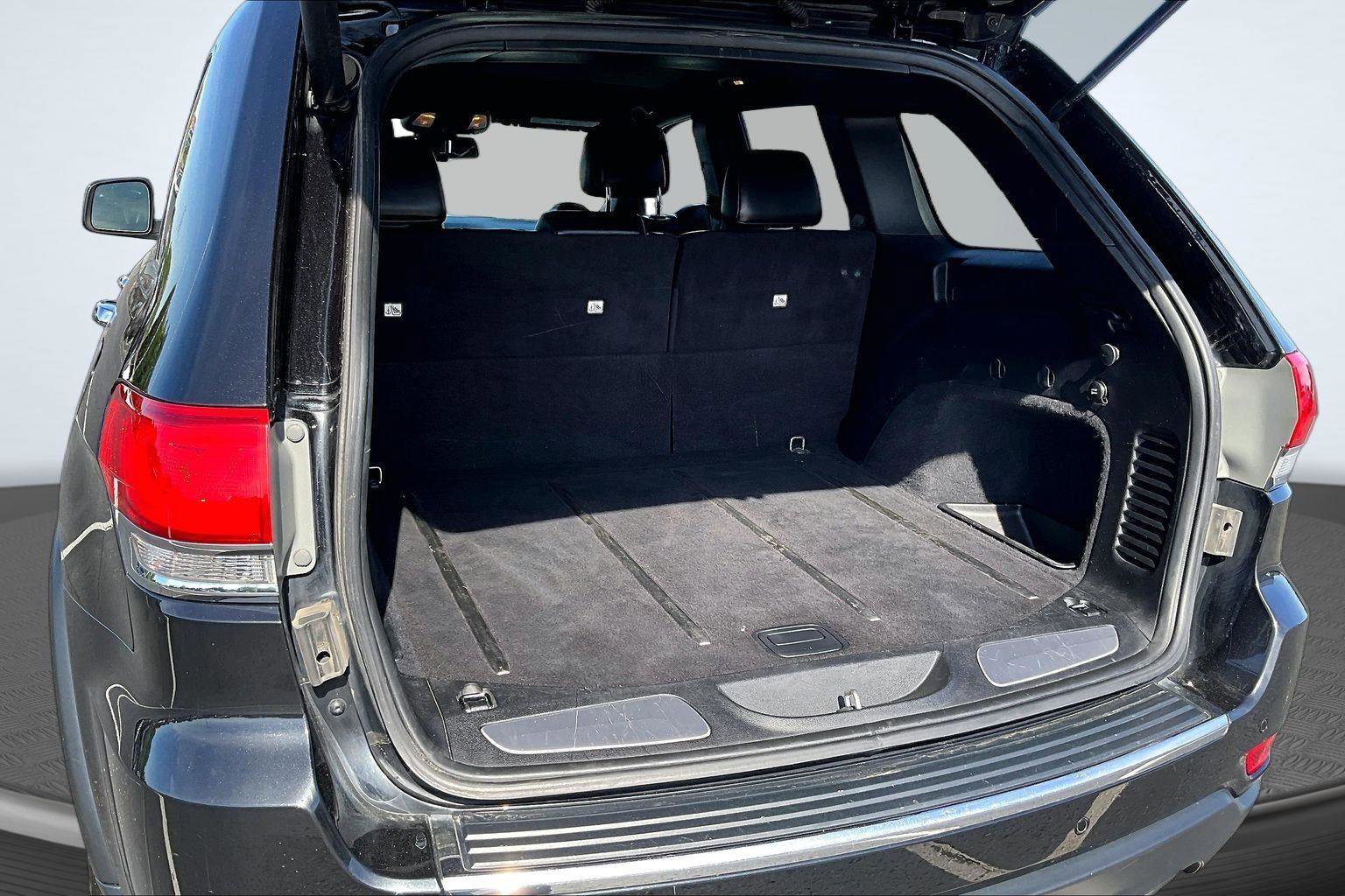 Used 2015 Jeep Grand Cherokee Limited AWD/4WD image 5