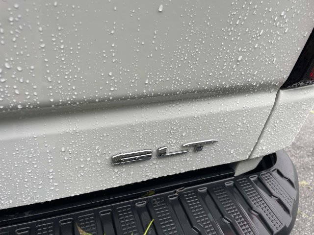 Used 2026 GMC Sierra 1500 SLT AWD/4WD image 7