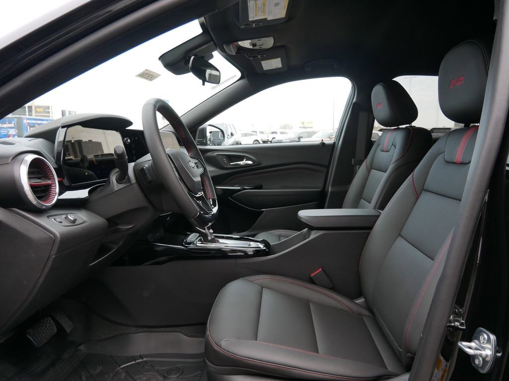 New 2026 Chevrolet Trax RS w/ Driver Confidence Package image 15