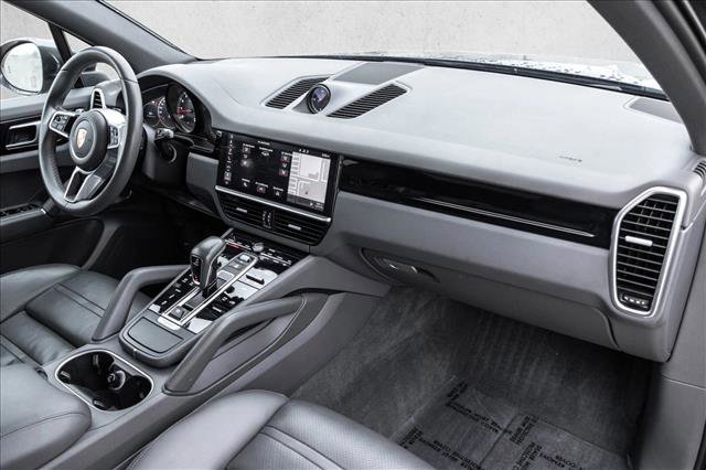 Used 2019 Porsche Cayenne S image 25