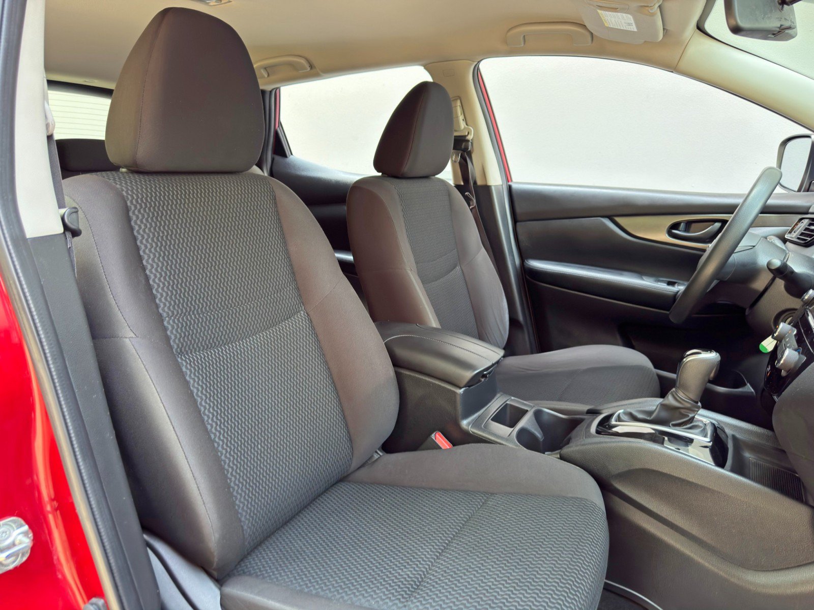 Used 2019 Nissan Rogue Sport S w/ Appearance Package FWD image 31