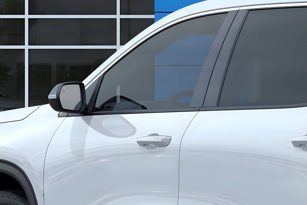 New 2027 Chevrolet Traverse LT FWD image 14