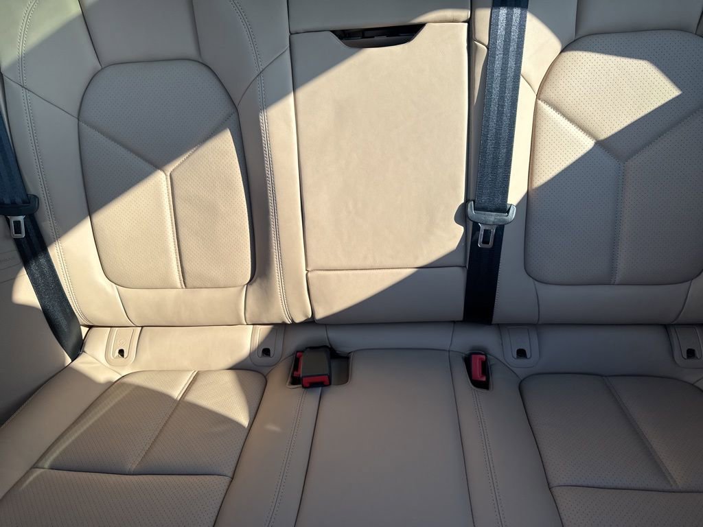 Used 2024 Porsche Macan GTS image 19