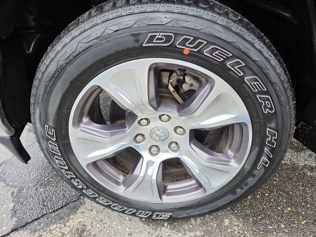 Used 2023 RAM 1500 Laramie image 25