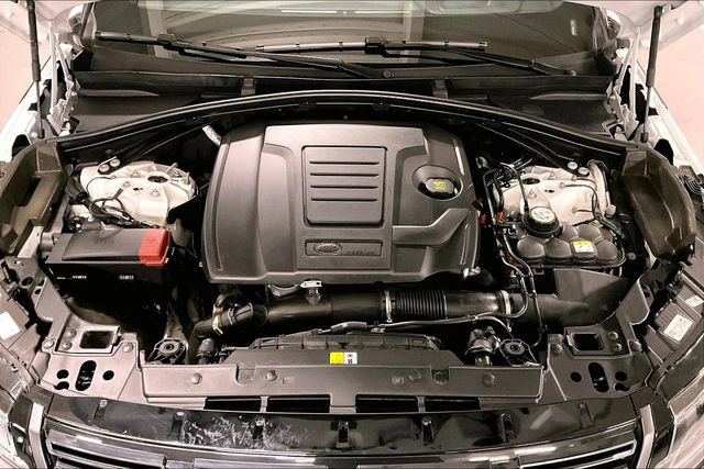 Certified 2026 Land Rover Range Rover Velar Dynamic SE AWD/4WD image 9