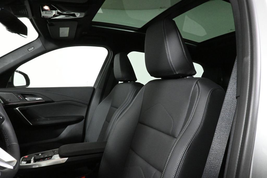 Used 2026 BMW X1 xDrive28i w/ Technology Package image 16